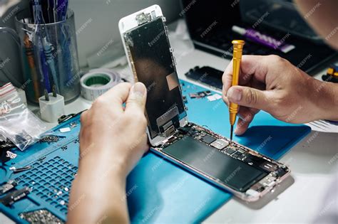 Cell Phone Repair .